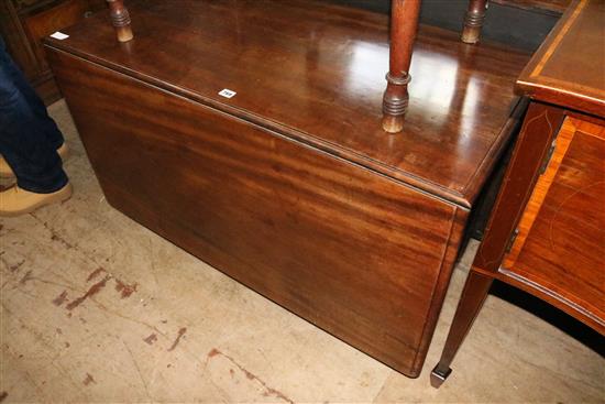 Georgian oak  drop leaf dining table